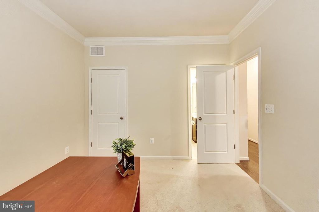 Image 26 of property listing at 507 SILVER CLIPPER LN, Oxon Hill, MD 20745