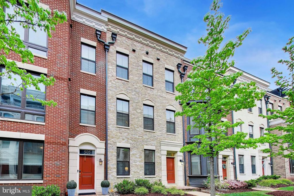 Image 29 of property listing at 507 SILVER CLIPPER LN, Oxon Hill, MD 20745