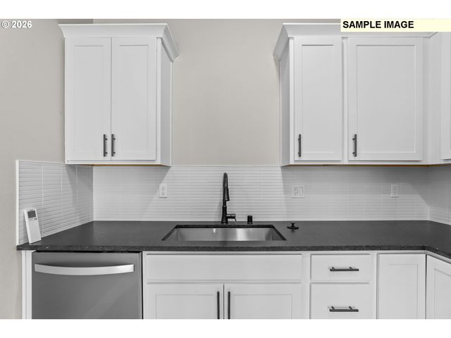 2331 E OTTER Loop 31, La Center, WA 98629