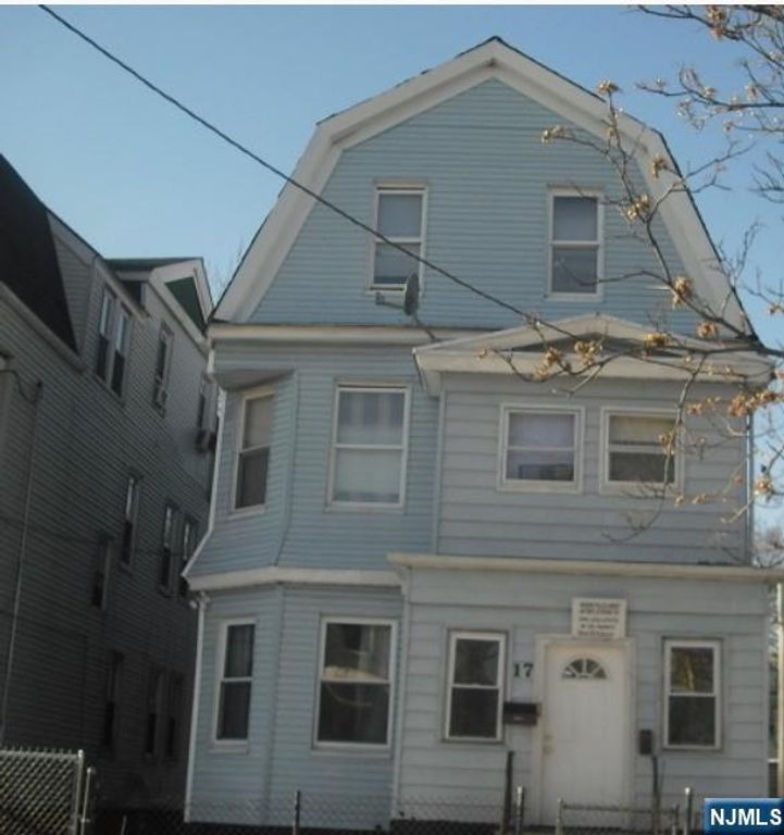 17 Cedar Street 3rd Floor, Newark, NJ 07106