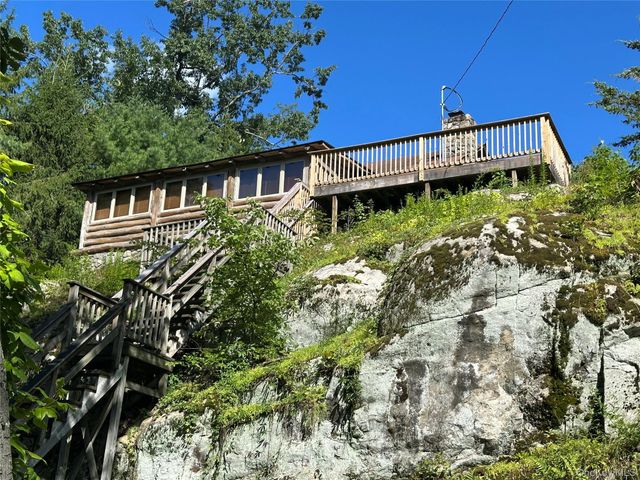 122 Woods Road, Greenwood Lake, NY 10925