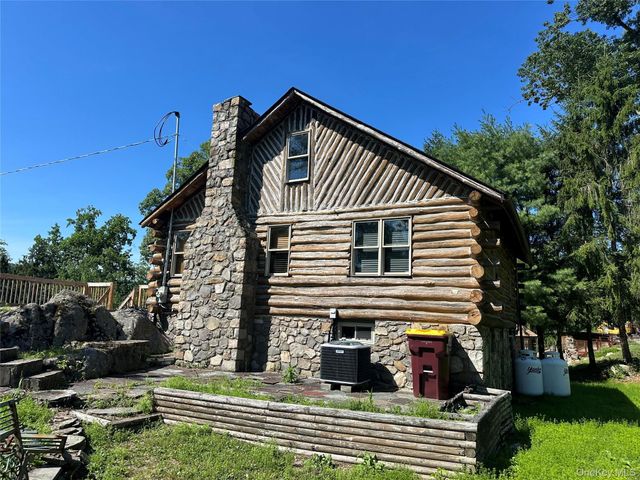 122 Woods Road, Greenwood Lake, NY 10925