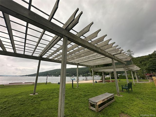 122 Woods Road, Greenwood Lake, NY 10925