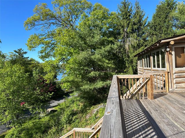 122 Woods Road, Greenwood Lake, NY 10925