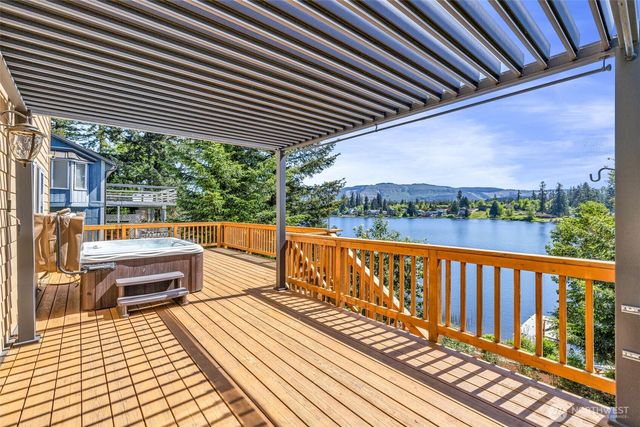 17127 Lakepoint Drive SE, Yelm, WA 98597