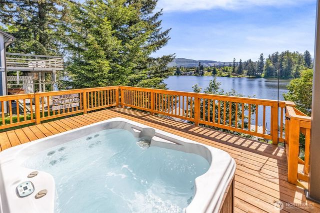17127 Lakepoint Drive SE, Yelm, WA 98597