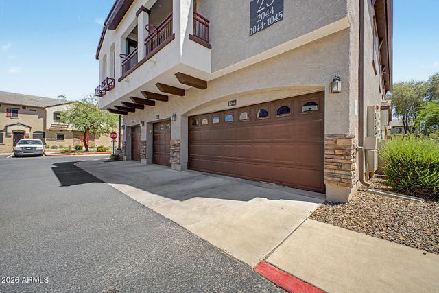 2725 E MINE CREEK Road 1044, Phoenix, AZ 85024