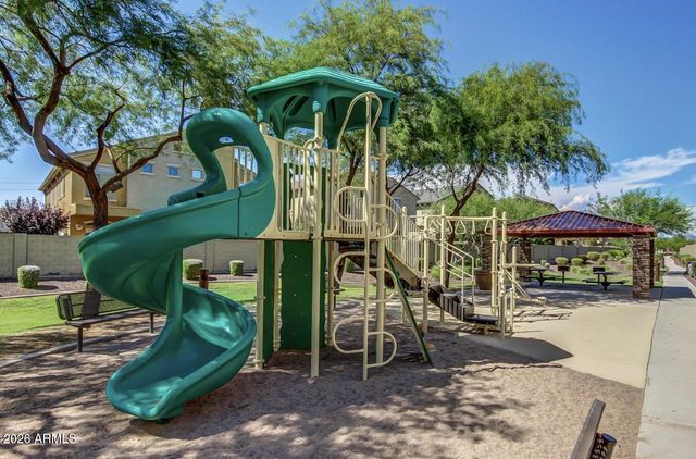 2725 E MINE CREEK Road 1044, Phoenix, AZ 85024