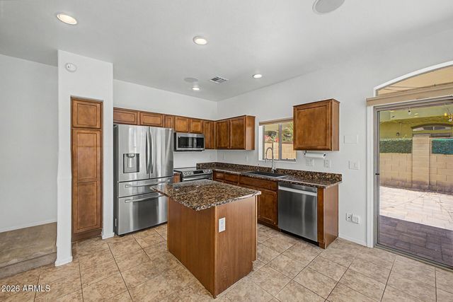 2725 E MINE CREEK Road 1044, Phoenix, AZ 85024