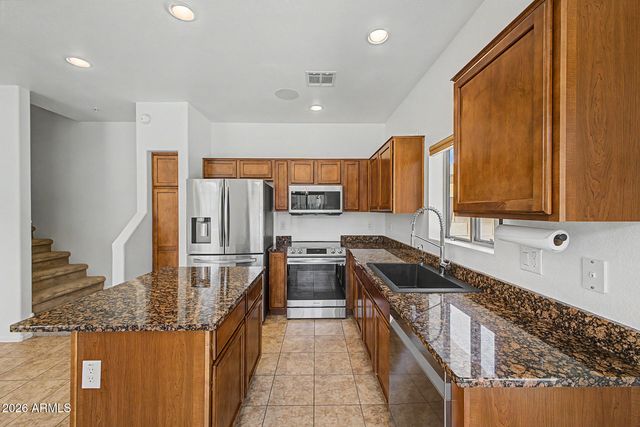 2725 E MINE CREEK Road 1044, Phoenix, AZ 85024