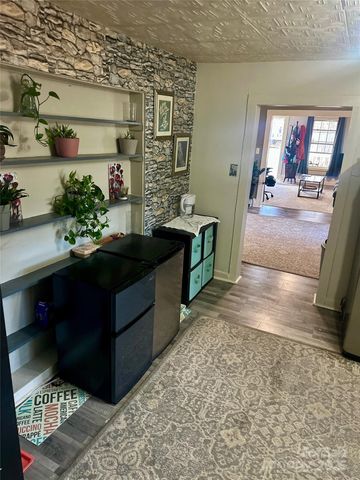 525 Park Drive, Statesville, NC 28677