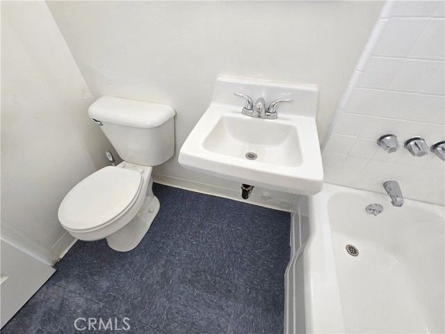 4263 W Broadway B, Hawthorne, CA 90250