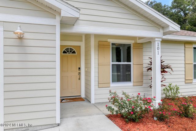 101 KILLIAN Drive, Hawthorne, FL 32640