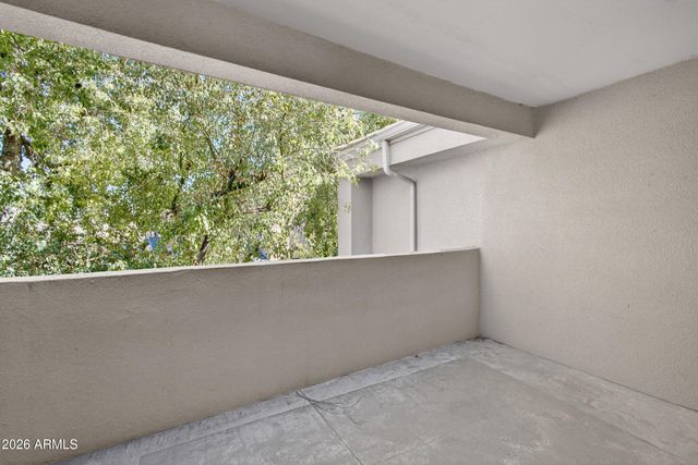 5950 N 78TH Street 207, Scottsdale, AZ 85250