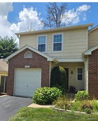 12103 Autumn Lakes Drive, Maryland Heights, MO 63043