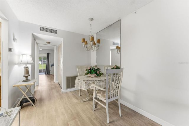 24862 US HIGHWAY 19 N 806, Clearwater, FL 33763