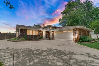 5077 W 87th Lane, Crown Point, IN 46307