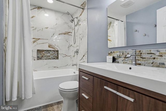 1080 LAMBLEY RD, Landisville, PA 17538