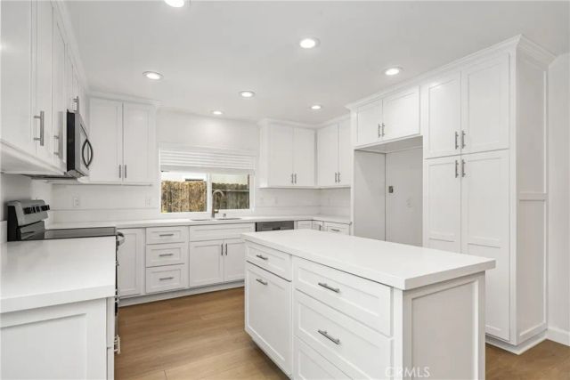 9282 Winterwood Circle, Huntington Beach, CA 92646