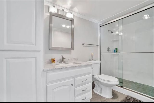 300 Croton Avenue 102, Lantana, FL 33462