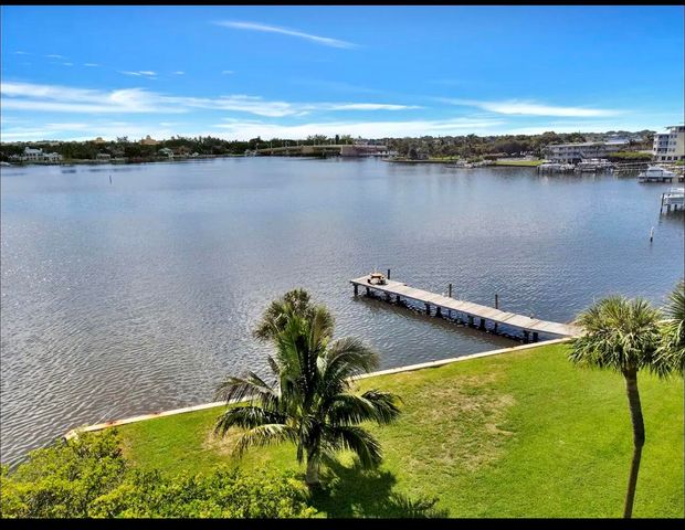300 Croton Avenue 102, Lantana, FL 33462