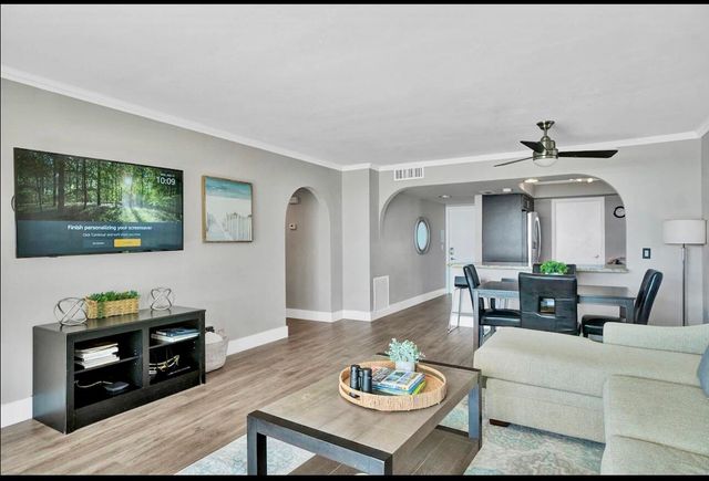 300 Croton Avenue 102, Lantana, FL 33462