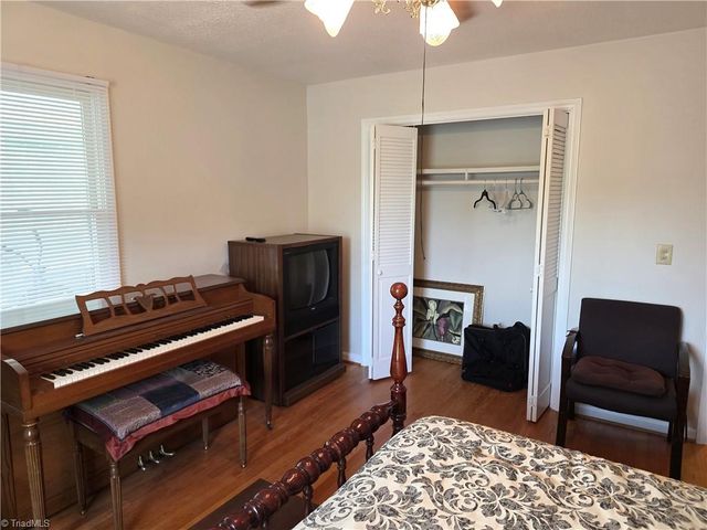 350 Linville Road, Mount Airy, NC 27030