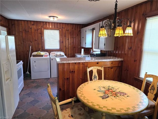 350 Linville Road, Mount Airy, NC 27030