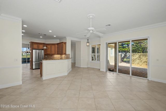 2158 Falls Circle, Vero Beach, FL 32967