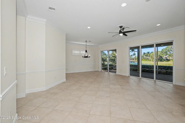 2158 Falls Circle, Vero Beach, FL 32967