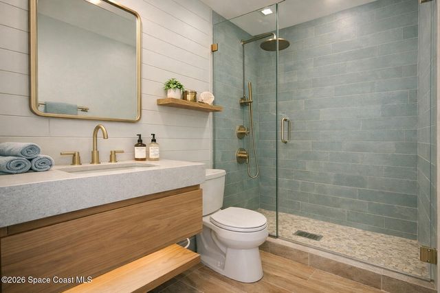 2158 Falls Circle, Vero Beach, FL 32967