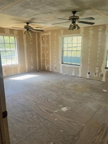 410 Oak Knoll Road, Cleveland, TX 77328
