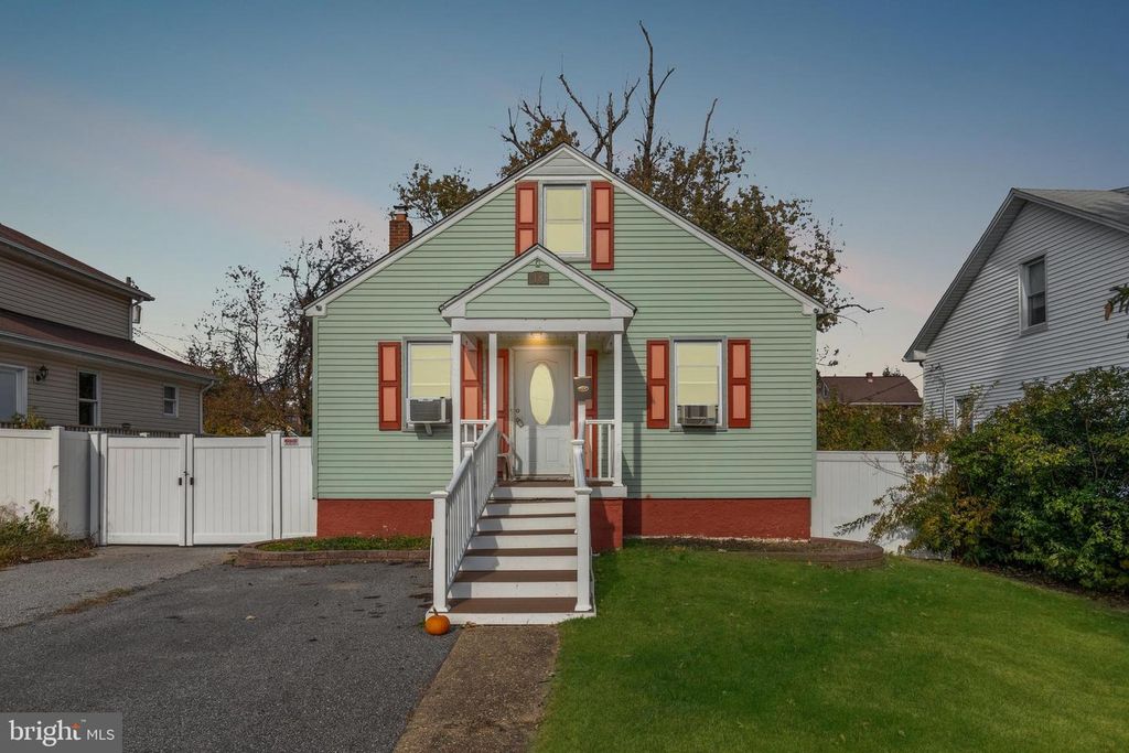 18 3RD AVE S, Glen Burnie, MD 21061