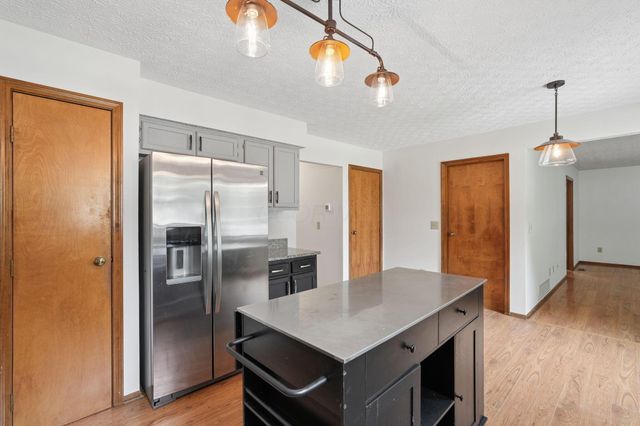 5714 Whispering Oak Boulevard, Hilliard, OH 43026