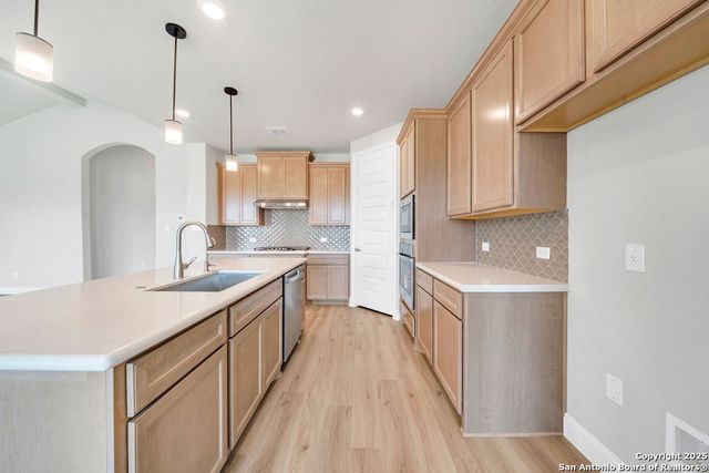 5709 Provo Pl, San Antonio, TX 78263