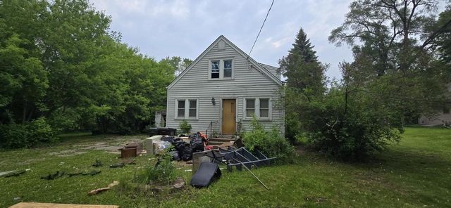 2976 S 130th STREET, New Berlin, WI 53151