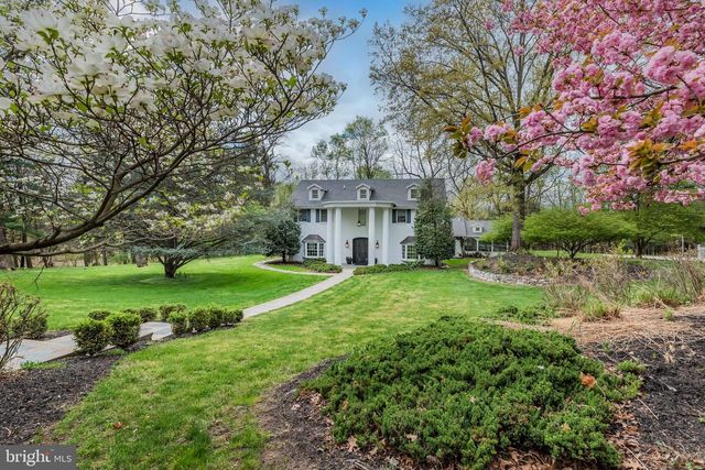 1485 FAIRMONT DR, Harrisburg, PA 17109