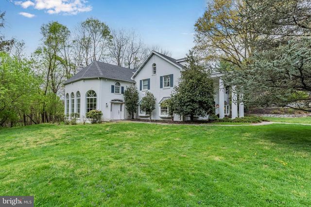 1485 FAIRMONT DR, Harrisburg, PA 17109