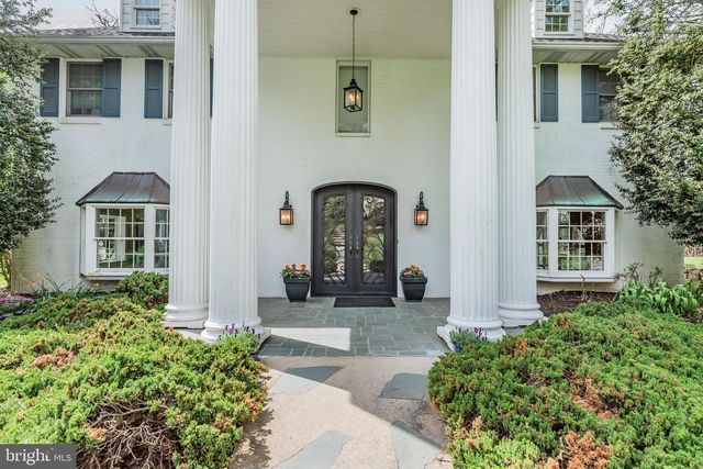 1485 FAIRMONT DR, Harrisburg, PA 17109