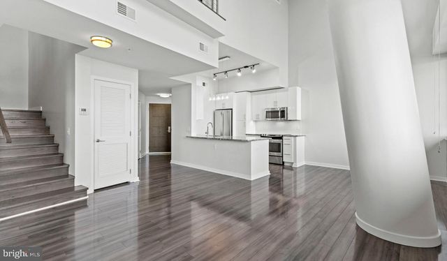 8300 WISCONSIN AVE #2B-1-806, Bethesda, MD 20814