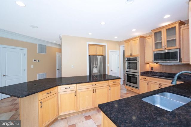 7165 DUDIE RD, Marshall, VA 20115