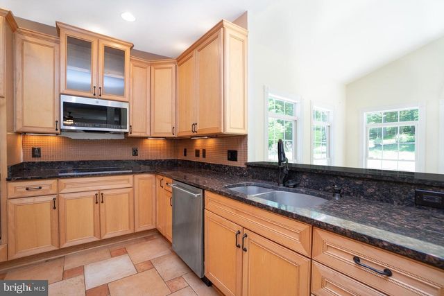 7165 DUDIE RD, Marshall, VA 20115