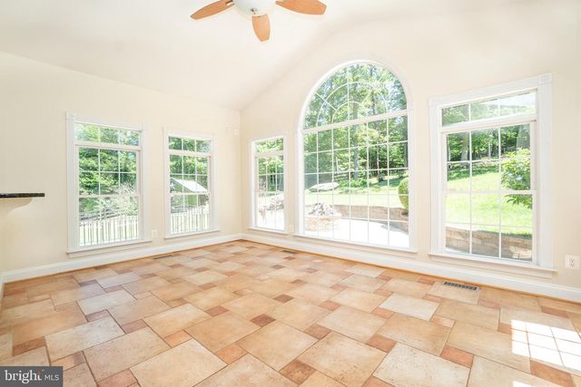 7165 DUDIE RD, Marshall, VA 20115