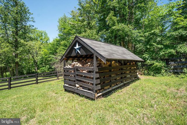 7165 DUDIE RD, Marshall, VA 20115