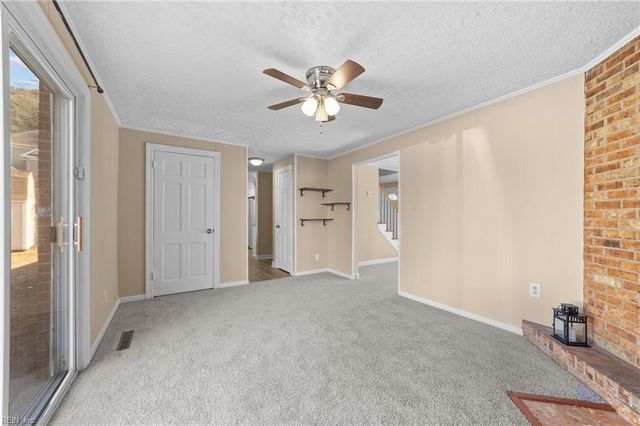 5330 Barharbor DR, Norfolk, VA 23502