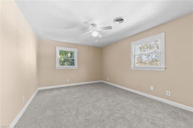 5330 Barharbor DR, Norfolk, VA 23502