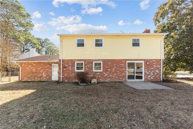 5330 Barharbor DR, Norfolk, VA 23502