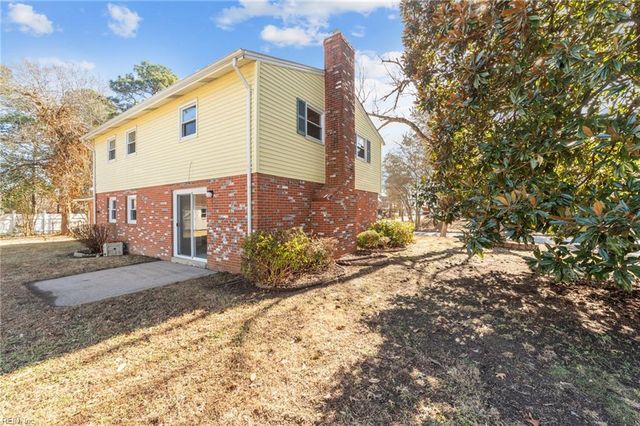 5330 Barharbor DR, Norfolk, VA 23502