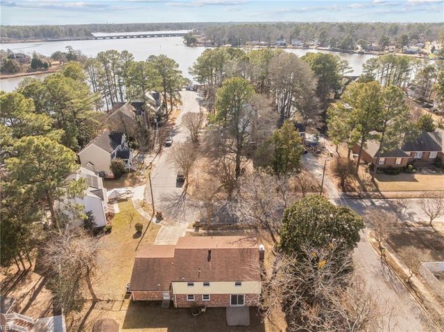 5330 Barharbor DR, Norfolk, VA 23502
