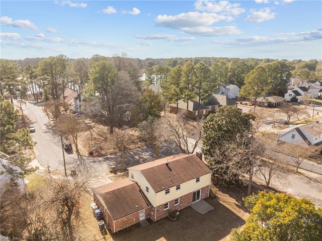5330 Barharbor DR, Norfolk, VA 23502
